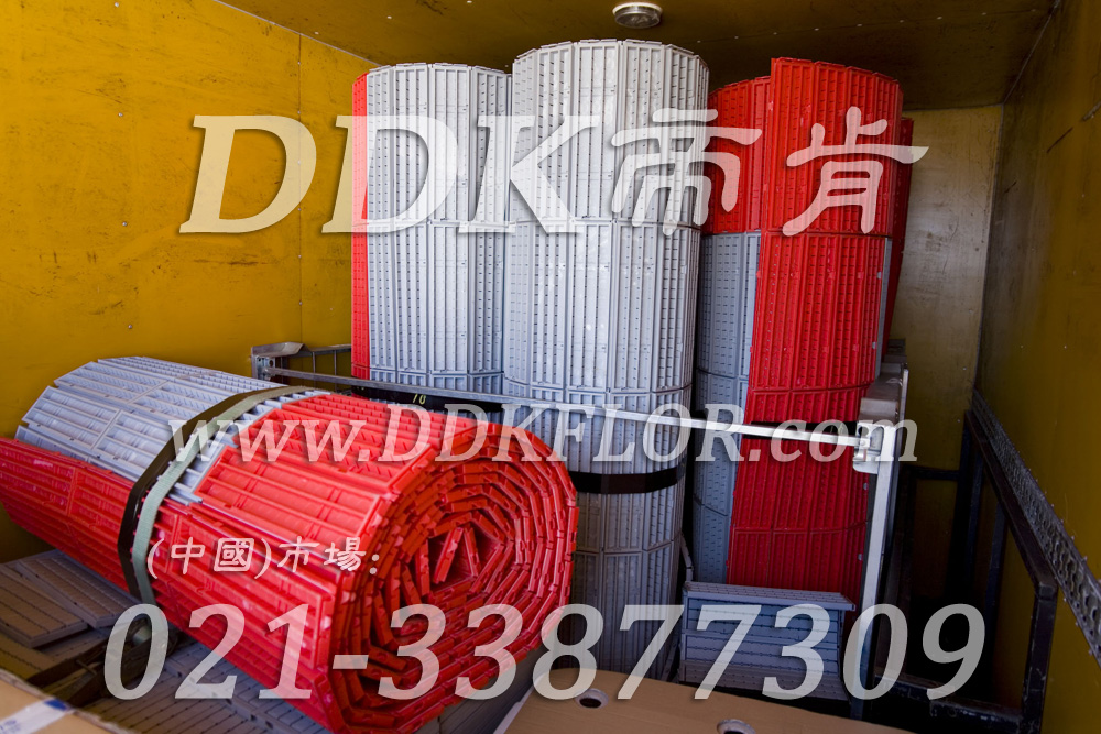 紅+灰(3)_戶外展會運動賽事帳篷地面材料樣板圖片,帝肯(DDK)_7000_600(篷房地面材料)效果圖 紅+灰(3)_戶外展會運動賽事帳篷地面材料樣板圖片,帝肯(DDK)_7000_600(篷房地面材料)效果圖,移動篷房用地板,pvc活動地板,pe戶外地板,戶外地磚,戶外地板,戶外塑料地板,戶外防滑墊,塑料戶外地板,pvc戶外地板,pvc承重地板,室外地坪,室外地墊,室外地板膠,室外地磚,室外地膠,室外塑料地板,室外塑料地毯,室外塑膠地板,室外拼接地墊,室外橡膠地板,室外環保地板,室外防滑地墊,室外防滑墊,展會地板,展會地膠,展銷會專用地板,可拼接展會塑膠地板,會展地板,展臺地板,車展地板,車展地膠,塑料拼接地板,塑料拼裝地板,PVC拼接地墊,拼接地板,拼接式地墊,拼裝地墊,拼裝地板,拼裝地膠,室外鏤空拼裝地板,組合式地墊