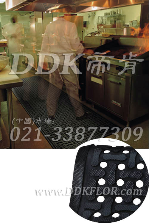 飯店廚房后廚操作間地面鋪什么好_黑色(4)樣板圖片,帝肯(DDK)_4700_798(廚房地面防滑鋪墊材)效果圖 飯店廚房后廚操作間地面鋪什么好_黑色(4)樣板圖片,帝肯(DDK)_4700_798(廚房地面防滑鋪墊材)效果圖,廚房地毯,廚房地膠,廚房防滑地墊,廚房防滑地毯,廚房防滑地磚,廚房防滑墊,廚房地墊,餐廳廚房專用地毯,餐廳防滑地墊,食堂專用防滑地毯,食堂用防滑地墊,食堂防滑墊