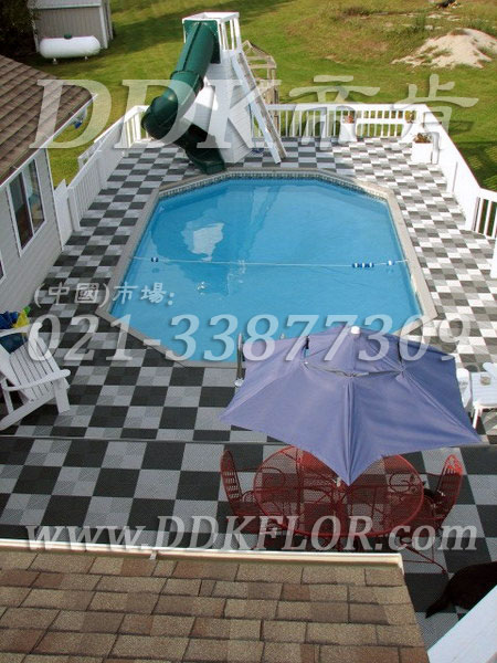 室外花園及泳池四周地面防滑塑膠地磚材料(9)_灰白相拼組合樣板圖片,帝肯(DDK)_8100_339(游泳池防滑地磚材料)效果圖, 室外花園及泳池四周地面防滑塑膠地磚材料(9)_灰白相拼組合樣板圖片,帝肯(DDK)_8100_339(游泳池防滑地磚材料)效果圖,入戶花園地板,入戶花園地面,戶外花園地板,戶外花園地磚,室外花園地磚,露臺花園裝修,花園地板磚,花園戶外地板,泳池地膠,泳池防滑地墊,泳池防滑地毯,游泳池防滑墊,游泳池防滑地膠,游泳池地墊