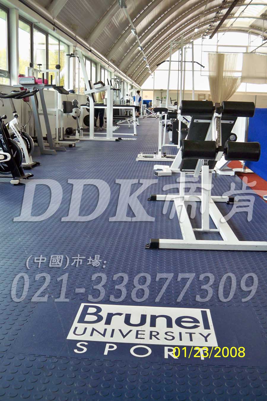 室內(nèi)健身房運(yùn)動地面材料（11）_藍(lán)色樣板圖片,帝肯(DDK)_2000_3020（健身房地面鋪裝材料）效果圖,健身房pvc塑膠地板,健身房地墊,健身房地板,健身房地板膠,健身房地毯,健身房地膠,健身房橡膠地板,健身房防震地墊,運(yùn)動地墊,運(yùn)動地板,運(yùn)動地膠