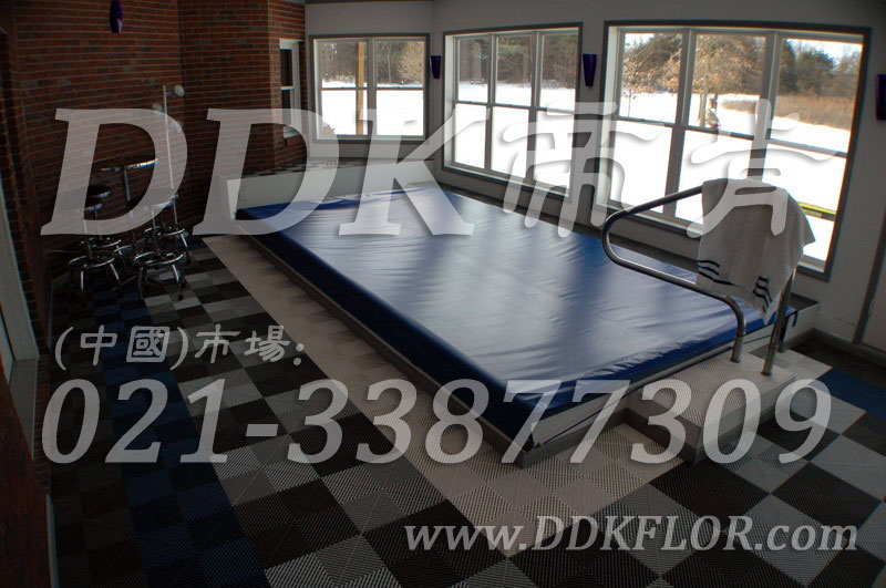 灰白加藍(lán)色相拼紋_洗浴桑拿按摩房地面防滑地板材料(12)樣板圖片,帝肯(DDK)_8100_337(疏水型衛(wèi)生間浴室防滑地磚材料) 效果圖 灰白加藍(lán)色相拼紋_洗浴桑拿按摩房地面防滑地板材料(12)樣板圖片,帝肯(DDK)_8100_337(疏水型衛(wèi)生間浴室防滑地磚材料) 效果圖,衛(wèi)浴防滑墊,衛(wèi)生間地墊,衛(wèi)生間地板隔水墊,衛(wèi)生間地膠,衛(wèi)生間塑料地板,衛(wèi)生間防水地墊,衛(wèi)生間防水墊,衛(wèi)生間防滑地墊,衛(wèi)生間防滑地毯,衛(wèi)生間防滑墊,浴室pvc格柵地板,浴室地墊,浴室地板,浴室地板磚,洗手間防滑墊,洗手間地墊,洗手間防滑地毯,洗浴防滑墊,洗澡間防滑墊,浴室地毯,浴室地磚,浴室地膠,浴室墊,浴池防滑墊,浴池防滑地墊,浴室防滑疏水磚,浴室防滑墊,浴室防滑地膠,浴室防滑地板,浴室防滑地墊,淋浴房防滑墊,公共衛(wèi)生間塑料地毯,廁所防滑墊,桑拿地板