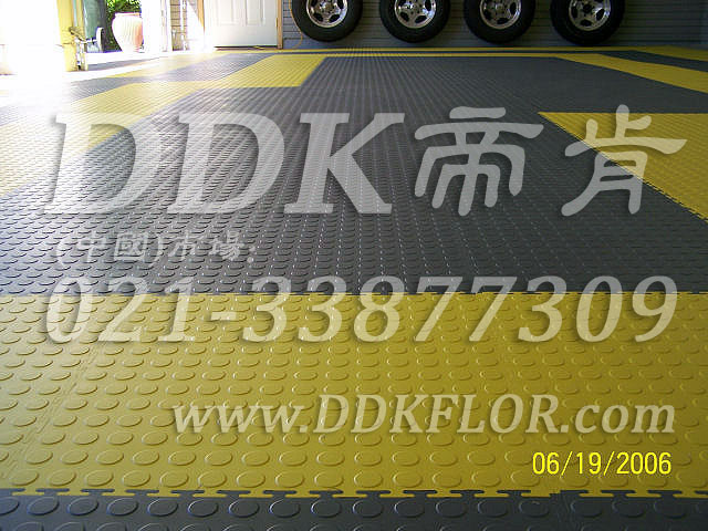 私家車庫裝修車庫地坪地面材料(18)_檸檬黃加灰色錢幣紋防滑表面車庫地板樣板圖片,帝肯(DDK)_2000_C618(地下車庫地面材料)效果圖 私家車庫裝修車庫地坪地面材料(18)_檸檬黃加灰色錢幣紋防滑表面車庫地板樣板圖片,帝肯(DDK)_2000_C618(地下車庫地面材料)效果圖,別墅私家車庫裝修,車庫pvc地板,車庫地坪,車庫地墊,車庫地板,車庫地膠,車庫塑料地毯,車庫塑膠地板,車庫防滑墊,停車場防滑墊