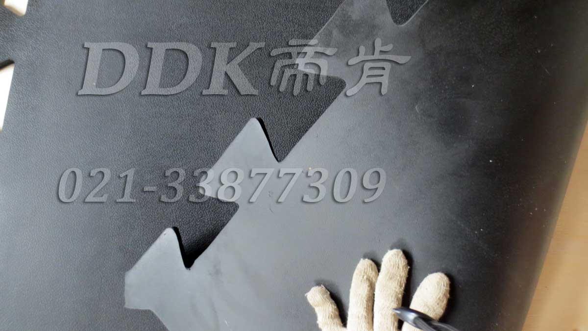 10mm厚_高韌性耐壓防滑防砸地面防護地板材料樣板圖片,帝肯(DDK)_4100(Honda|宏達)效果圖 10mm厚_高韌性耐壓防滑防砸地面防護地板材料樣板圖片,帝肯(DDK)_4100(Honda|宏達)效果圖,抗壓地墊,抗壓地板,耐壓地板,耐壓耐磨地毯,耐重壓地墊,耐重壓地板,膠墊,腳墊,工業地板磚,車間地板磚,維修車間地板,車間地板防護墊,pvc工業地板,工業地板,工業地墊,工業地坪,工業地膠,工業地磚,工業地板膠,工廠地墊,工廠地板,工廠地板膠,工廠地毯,工廠腳墊,工業防滑墊,工廠用橡膠地墊,汽車維修車間用地板,車間地板,車間橡膠地板,車間橡膠墊,車間用地板膠,車間防滑地墊,車間防滑墊,車間防砸地板,軟質地板,車間pvc地板,車間地坪,車間地墊,車間塑膠地板,車間地面膠皮,車間地膠墊,車間地毯,安全地膠,安全墊,安全橡膠地墊,安全防滑墊,耐磨地板,耐磨地墊,耐磨地膠,耐磨防滑地板,樹皮紋,蛇皮紋