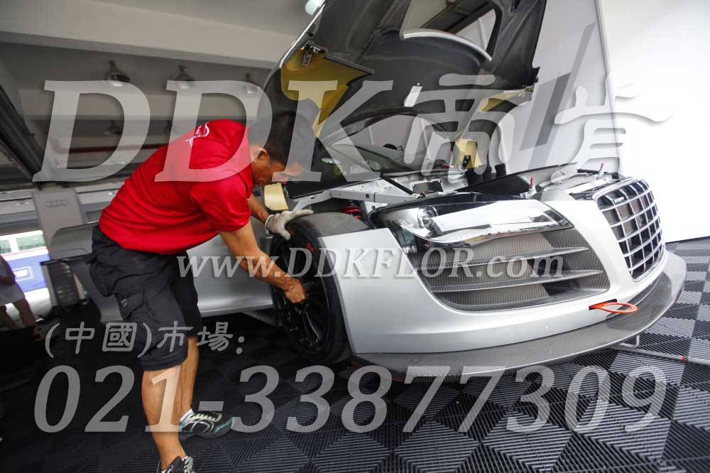 12F1珠海站汽車維護區(qū)專用黑色抗壓地板樣板圖片,帝肯(DDK)_8100_6008（賽車P房帳篷地板）效果圖，帳篷地膠