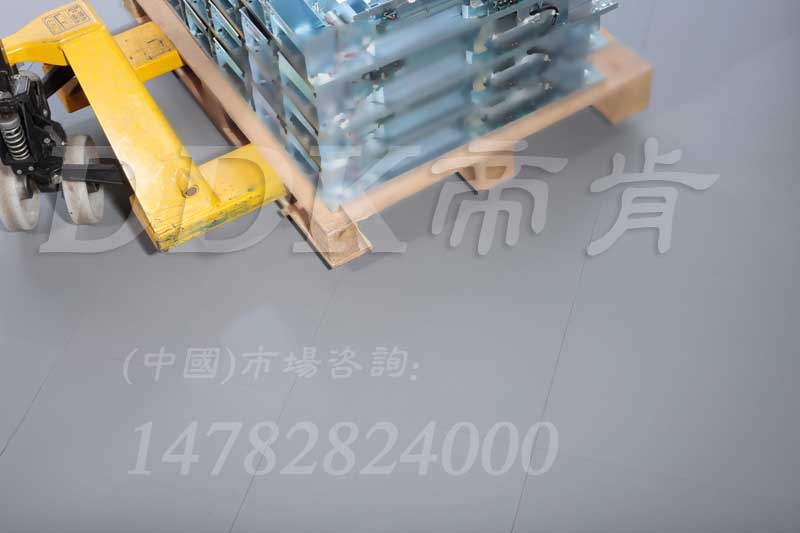 5mm-10mm耐碾壓防磨地膠板定制 銀行金庫地板膠灰色款 環保阻燃靜音防震抗砸 5mm-10mm耐碾壓防磨地膠板定制 銀行金庫地板膠灰色款 環保阻燃靜音防震抗砸,抗砸地膠,抗震地墊,抗壓地墊,抗壓地板,承重地膠墊,承重地磚,庫房地磚,庫房地膠墊,庫房地板,耐重壓地墊,耐重壓地板,重型地板,重型防滑耐油墊,耐磨抗壓防滑膠墊,耐壓地板,耐壓地磚,耐壓地膠,通道地毯,通道防滑墊,車間防砸地板,耐磨地墊,耐磨地膠,耐磨膠墊,耐磨材料,耐磨膠板,防砸膠墊,防火地墊,防火地毯,阻燃地墊,阻燃地板,阻燃防滑墊,阻燃地毯,橡膠地板,安全橡膠地墊,pvc橡膠地板,pvc地膠,pvc地板膠,pvc塑膠地板,地面保護墊,地面保護地毯,地膠,地板膠,塑料地磚,塑料地板,靜音地墊,靜音地毯